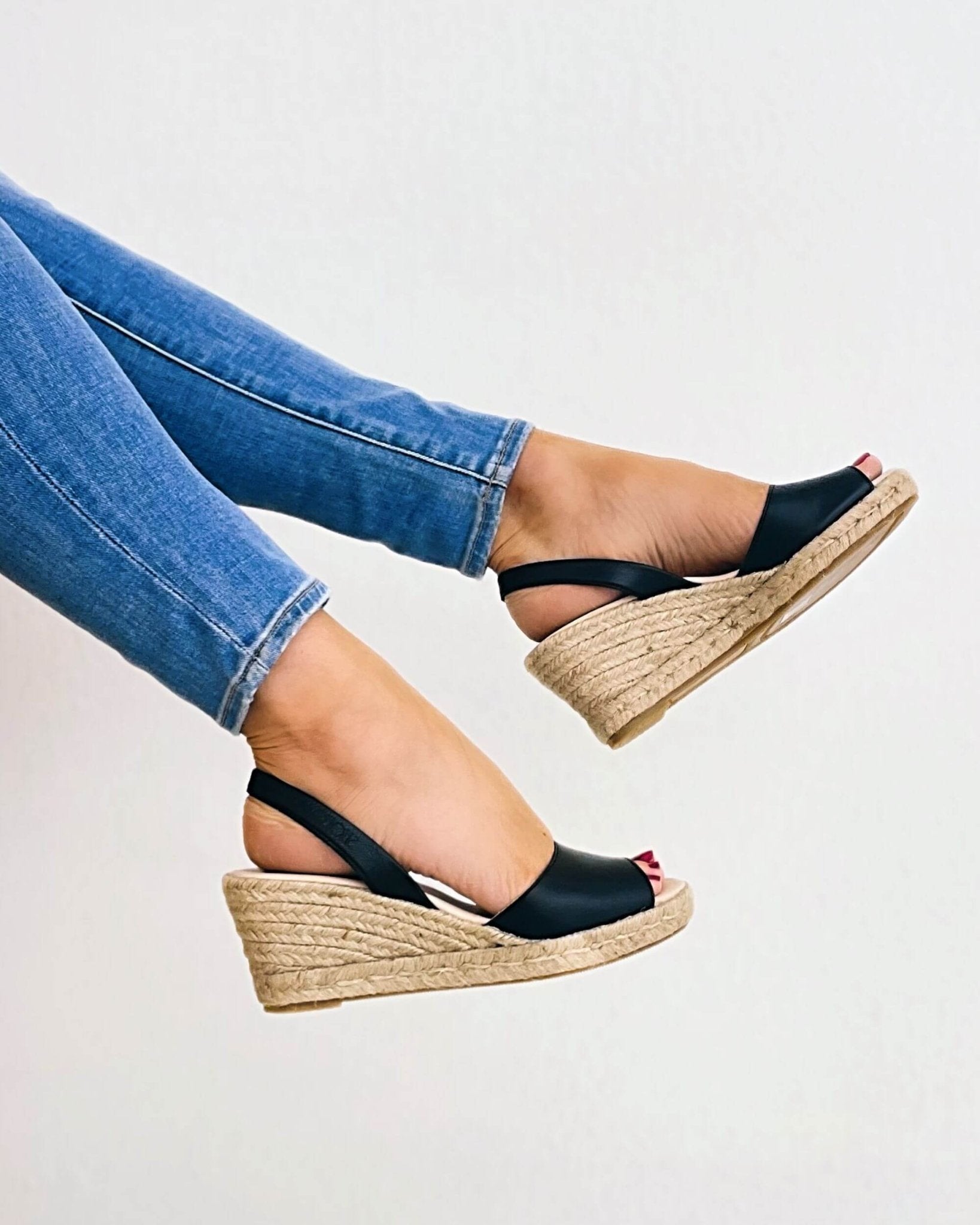 Classica espadrilla con zeppa color carbone
